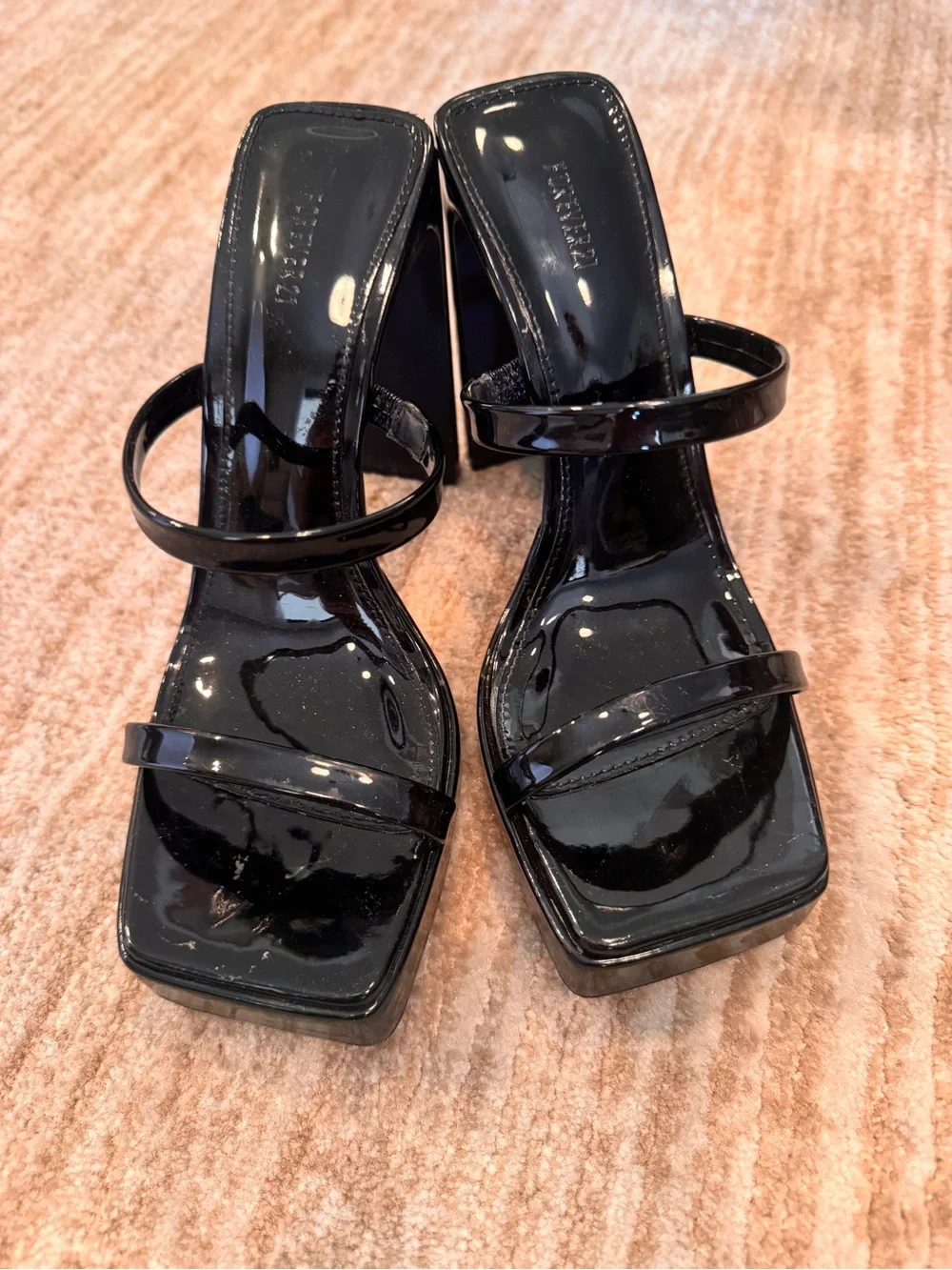 Like new Y2K Black Patent Platform Heel Sandals - Women size 7
